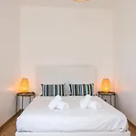 بيت ضيافة World Travelers Lisboa